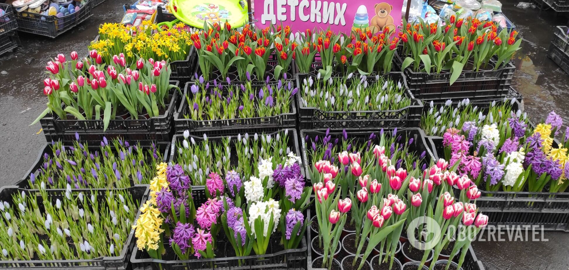 Часто чоловіки купують по кілька букетів