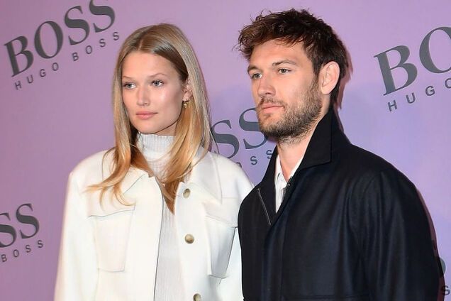 Model Toni Garrn I Akter Aleks Pettifer Vpervye Stanut Roditelyami