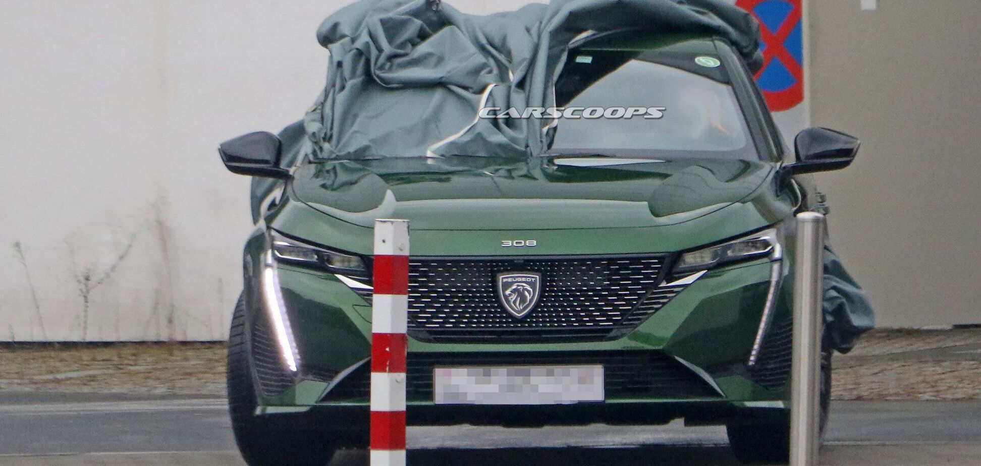Фотошпионы поймали в объектив новый Peugeot 308