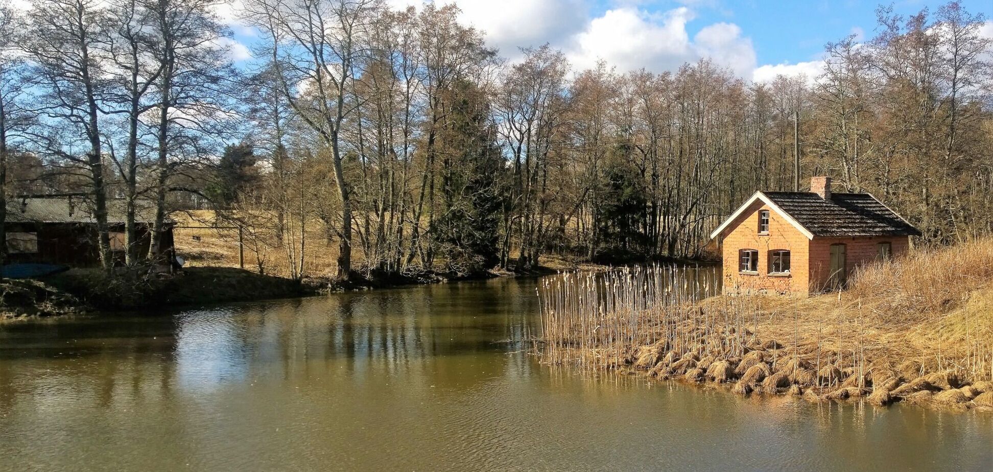 Річка навесні