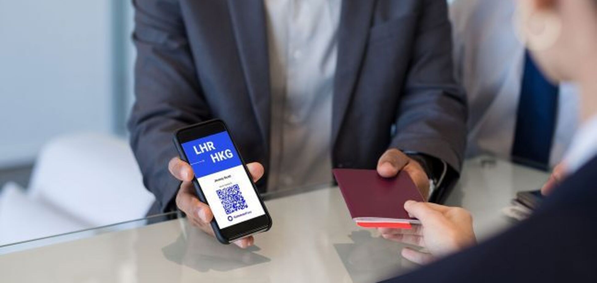 Для пользователей Apple запустят проездной с данными о COVID-19