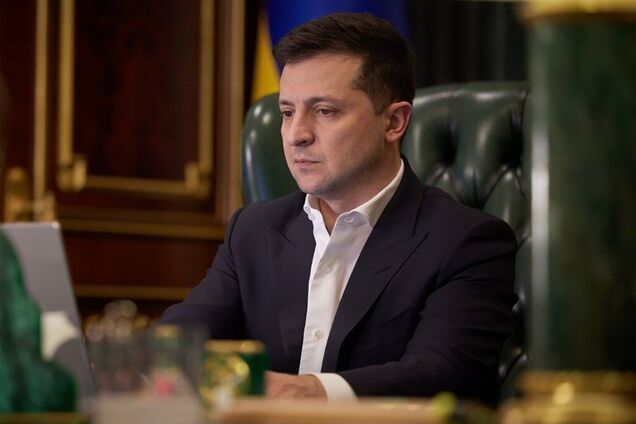 Зеленский назвал наращивание войск РФ на границе с Украиной 'игрой мускулами'