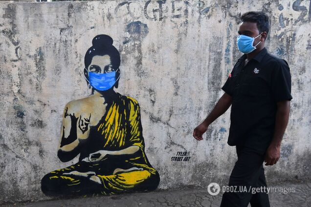 В Индии заявили о четвертой волне COVID-19 и запретили экспорт ремдесивира