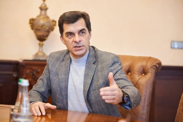 Чтобы УЗ больше зарабатывала, тарифы надо снизить, – Жмак