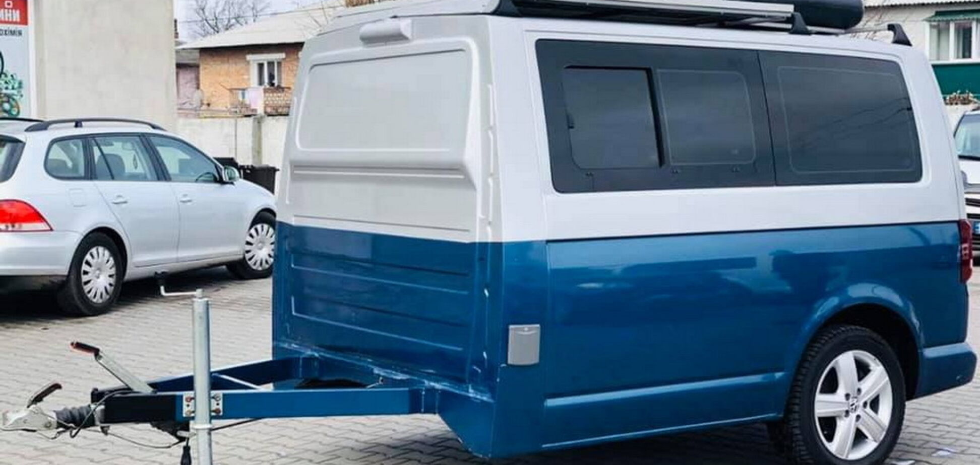 З половинки VW T6 Multivan зробили будинок на колесах