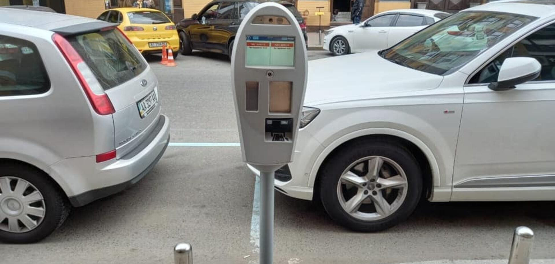 В Киеве могут взлететь цены на парковку в центре города
