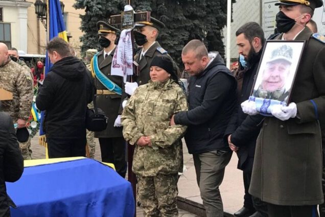 Жена погибшего воина ВСУ Алексея Мамчия