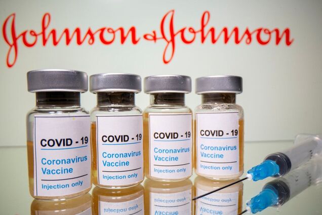 У Johnson & Johnson заявили про брак доказів зв'язку між їхньою вакциною та тромбозами