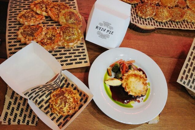 В Киеве презентовали альтернативный логотип для пирога Kyiv Pie. Видео