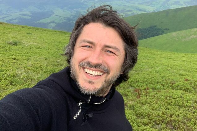 У мережі показали Притулу з довгим волоссям і чубчиком. Фото