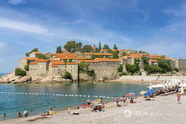 Чорногорія скасувала всі обмеження для туристів