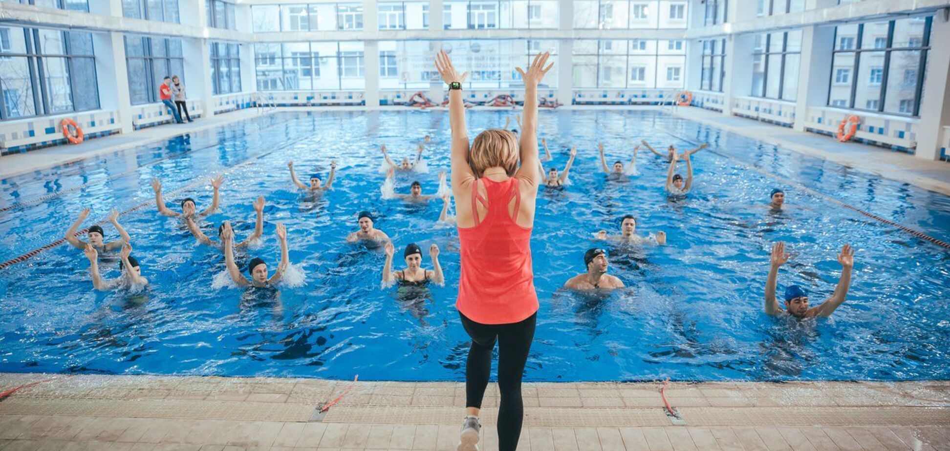 Хлорована вода з басейнів повністю нейтралізує частинки COVID-19 – дослідження