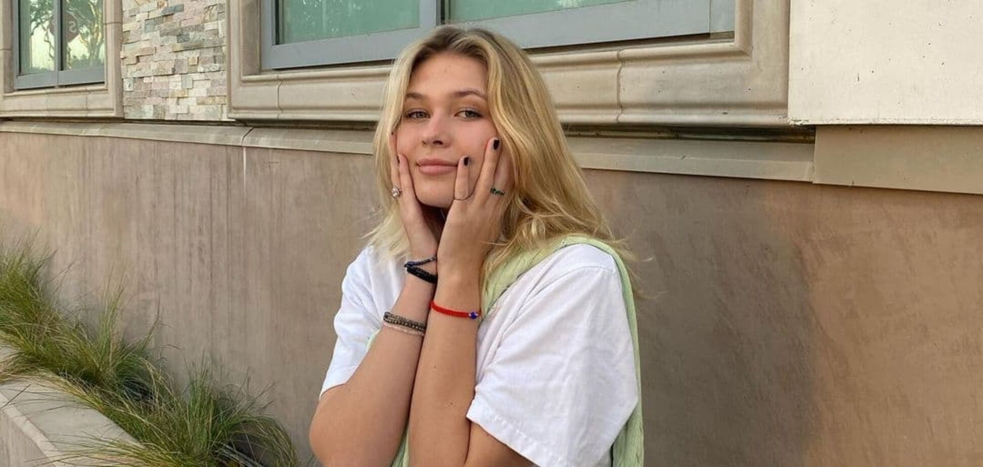 Дочь Веры Брежневой показала пикантные фото