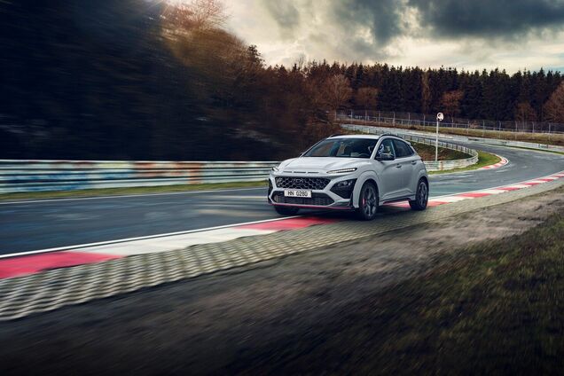 Hyundai презентував 290-сильний кросовер Kona N