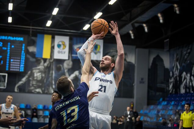 Суперлига Париматч