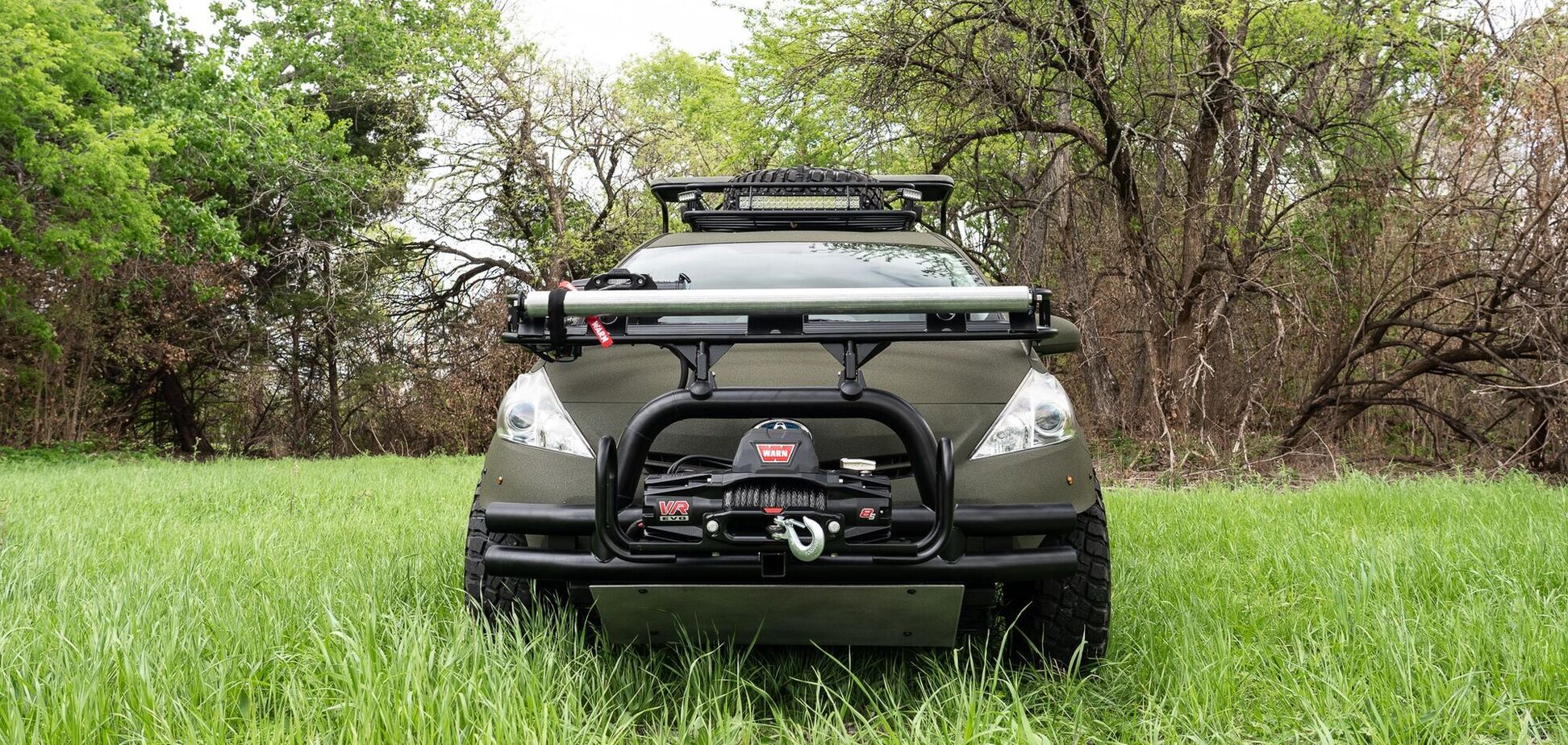 Toyota Prius превратили в вездеход для охоты
