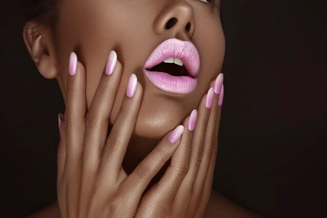 Назван модный яркий маникюр весны-лета 2021. Фото