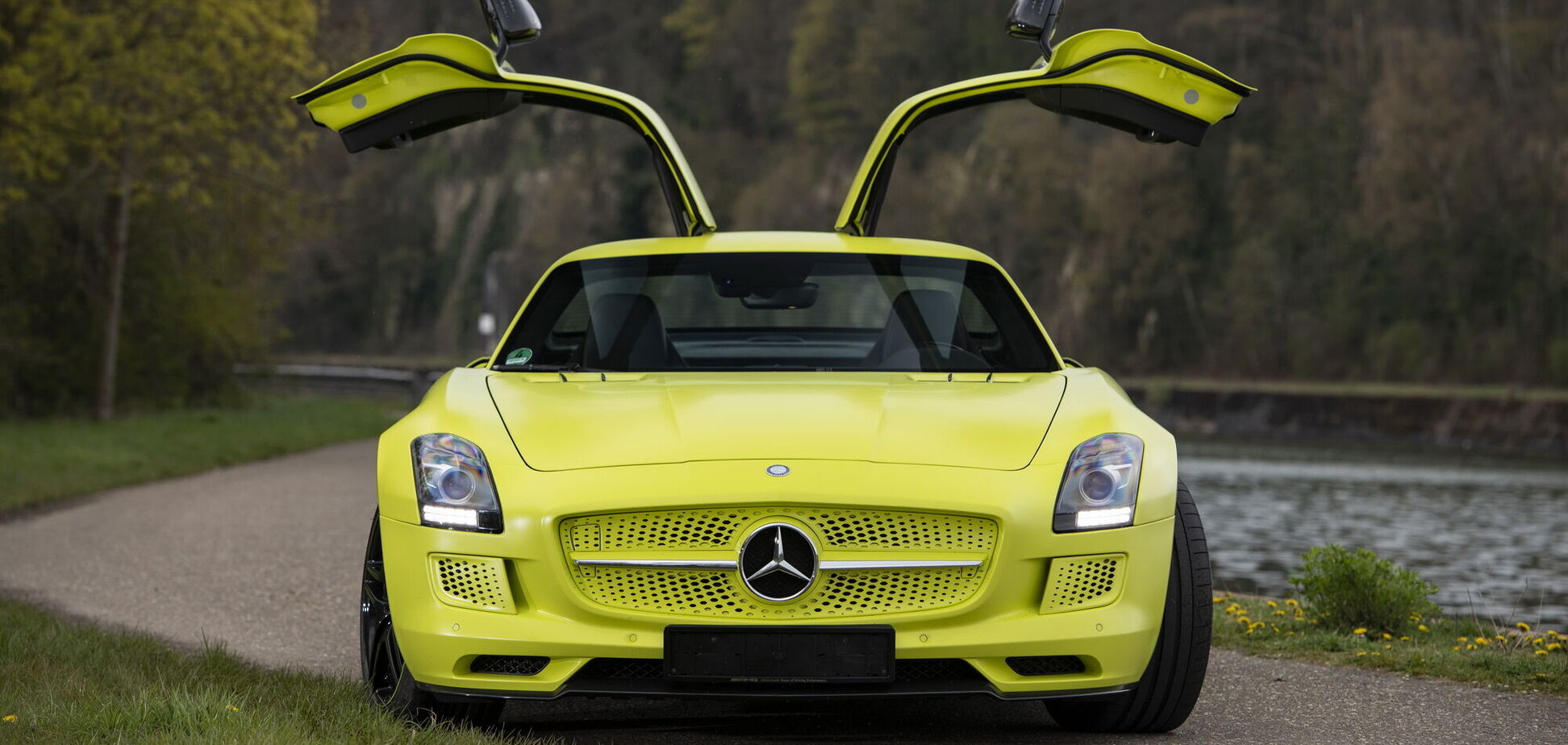 Электрический суперкар Mercedes оценили в миллион евро