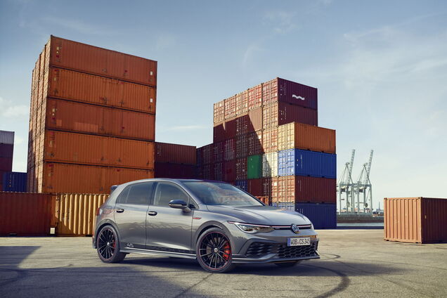 Volkswagen начал продажи юбилейной версии Golf GTI Clubsport 45