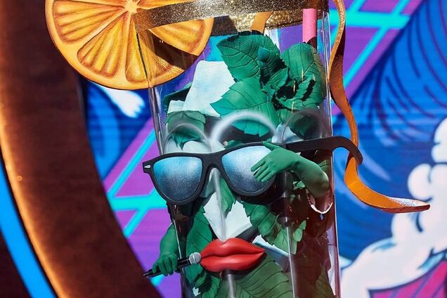 Участник в образе Мохито на шоу 'Маска'