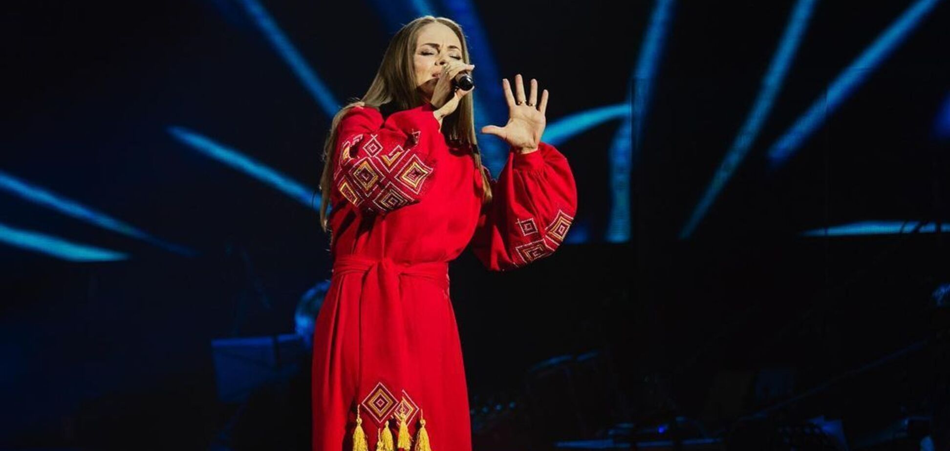 Винник вместе с участницей 'Голосу країни-11' спел свою легендарную песню. Видео