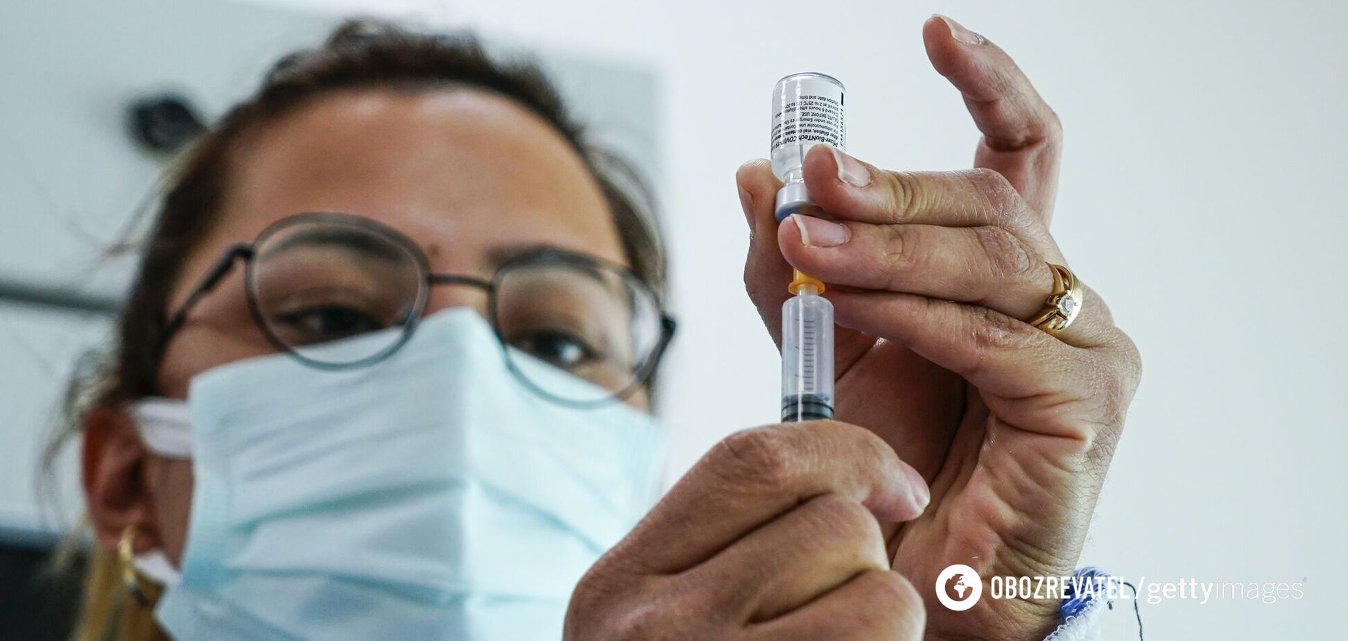 В Польшу привезли почти 900 тысяч доз вакцины Pfizer