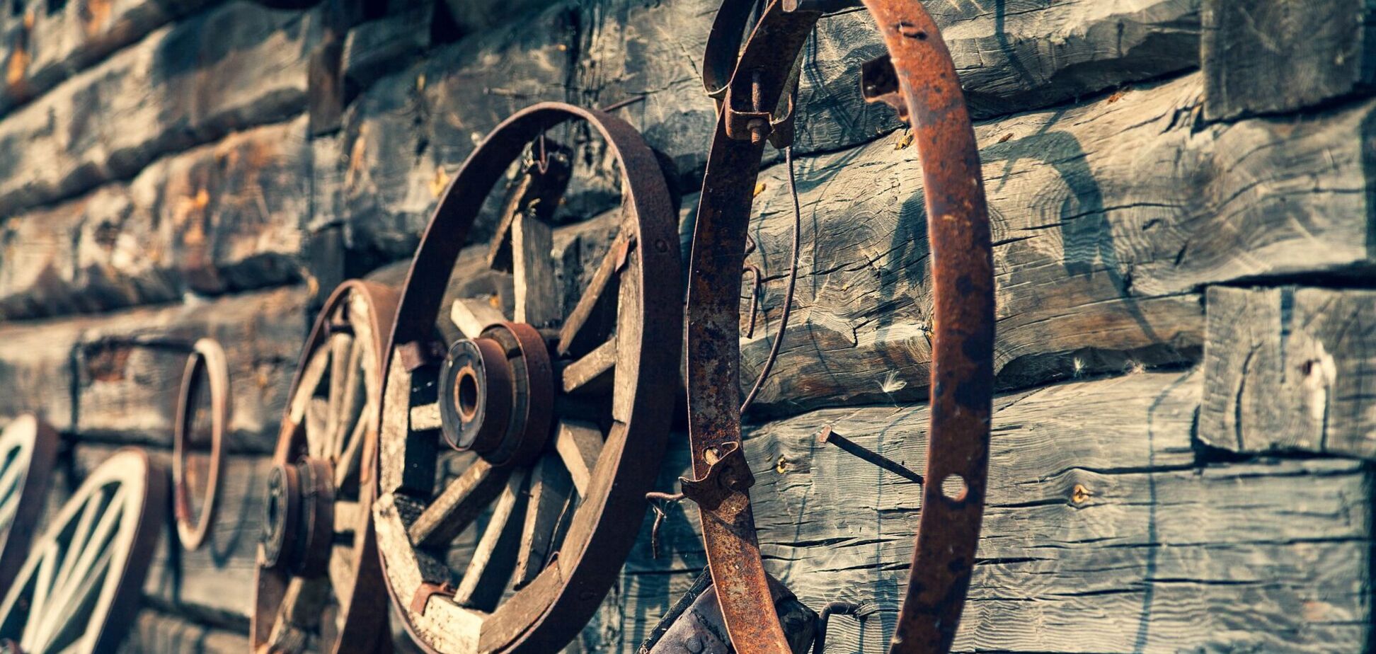 10 апреля: что нельзя делать в родительскую субботу, приметы и именинники