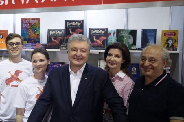 Порошенко поздравил издателя Малковича с юбилеем и назвал 'образцом борьбы за родное слово'