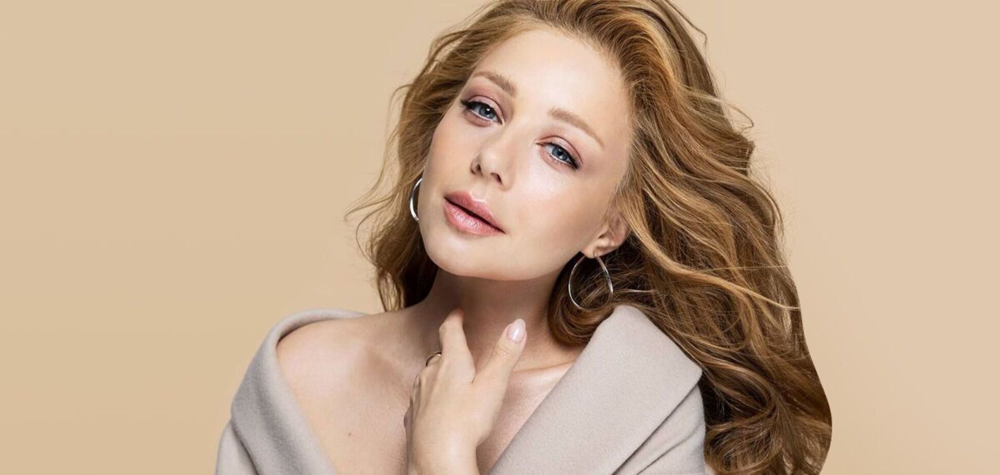 Тіна Кароль показала рідкісне фото з мамою і братом