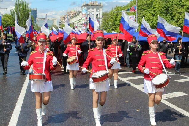 Парад у 'ДНР'