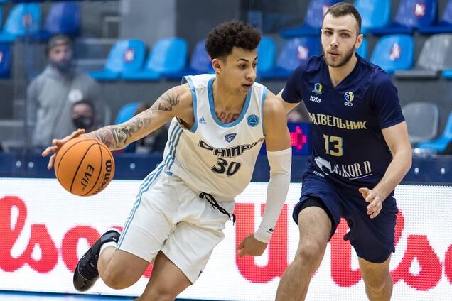 Будивельник - Днепр