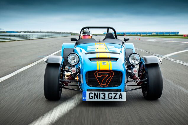 Caterham почне випуск електричної версії моделі Seven