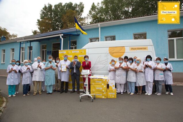 Ахметова назвали самым известным благотворителем Украины - исследование