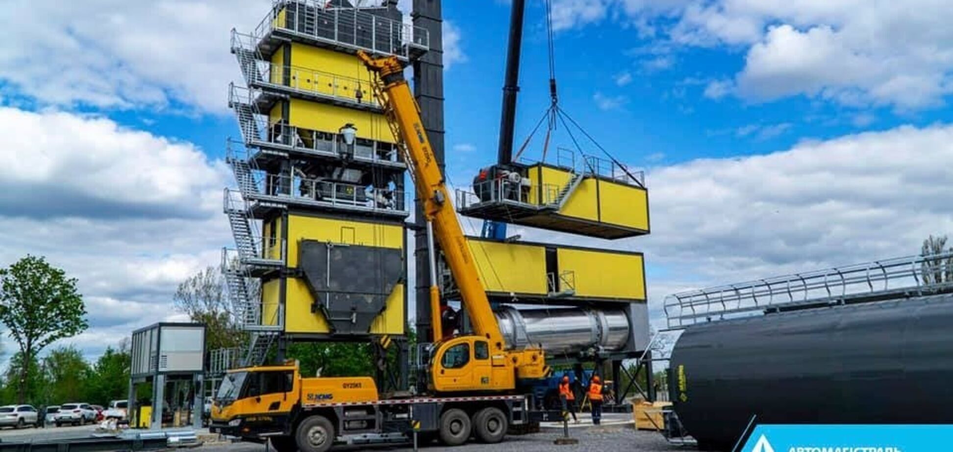 Под Павлоградом развернули самый мощный асфальтобетонный завод в стране