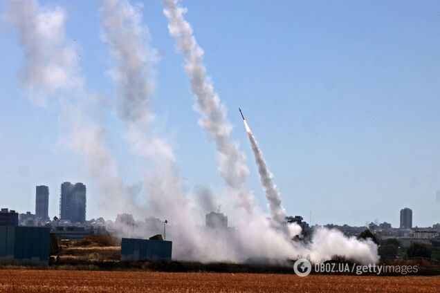 ХАМАС завдав ракетного удару по місту в Ізраїлі, є поранені. Відео
