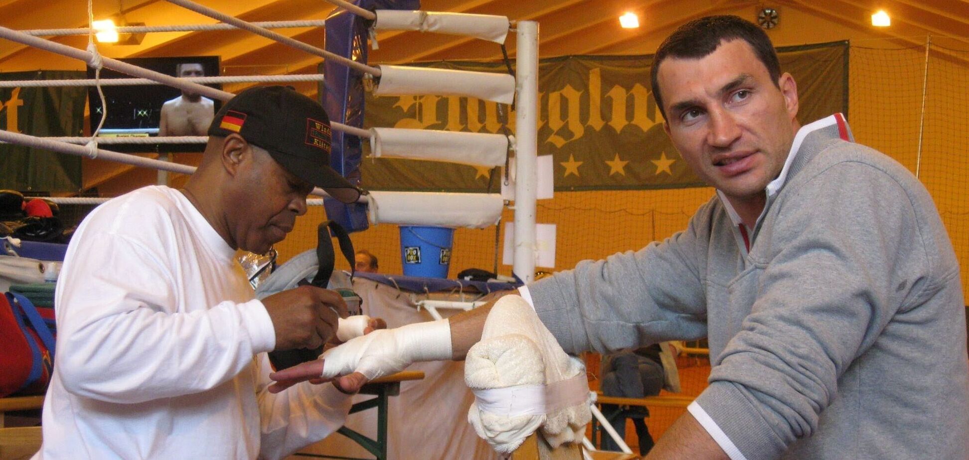 Джеймс Али Башир и Владимир Кличко