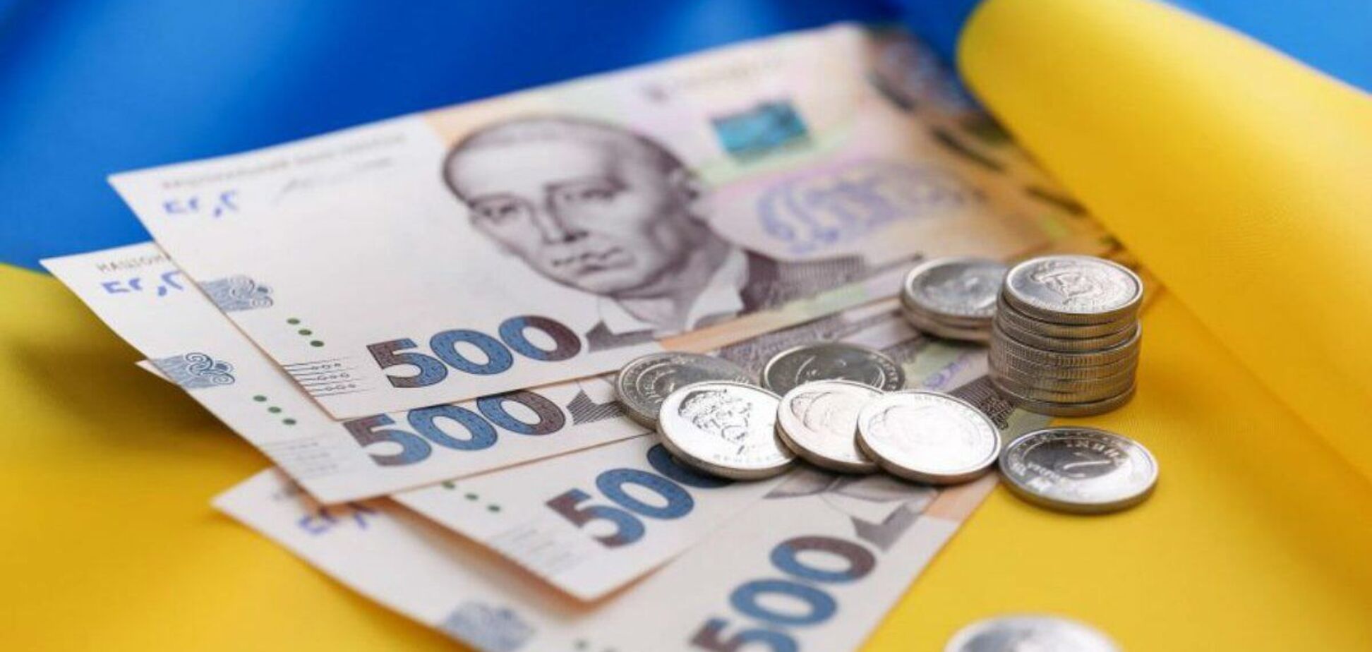 'Бомба' от Кабмина: власть собирается забрать средства из местных бюджетов за счет табачного акциза