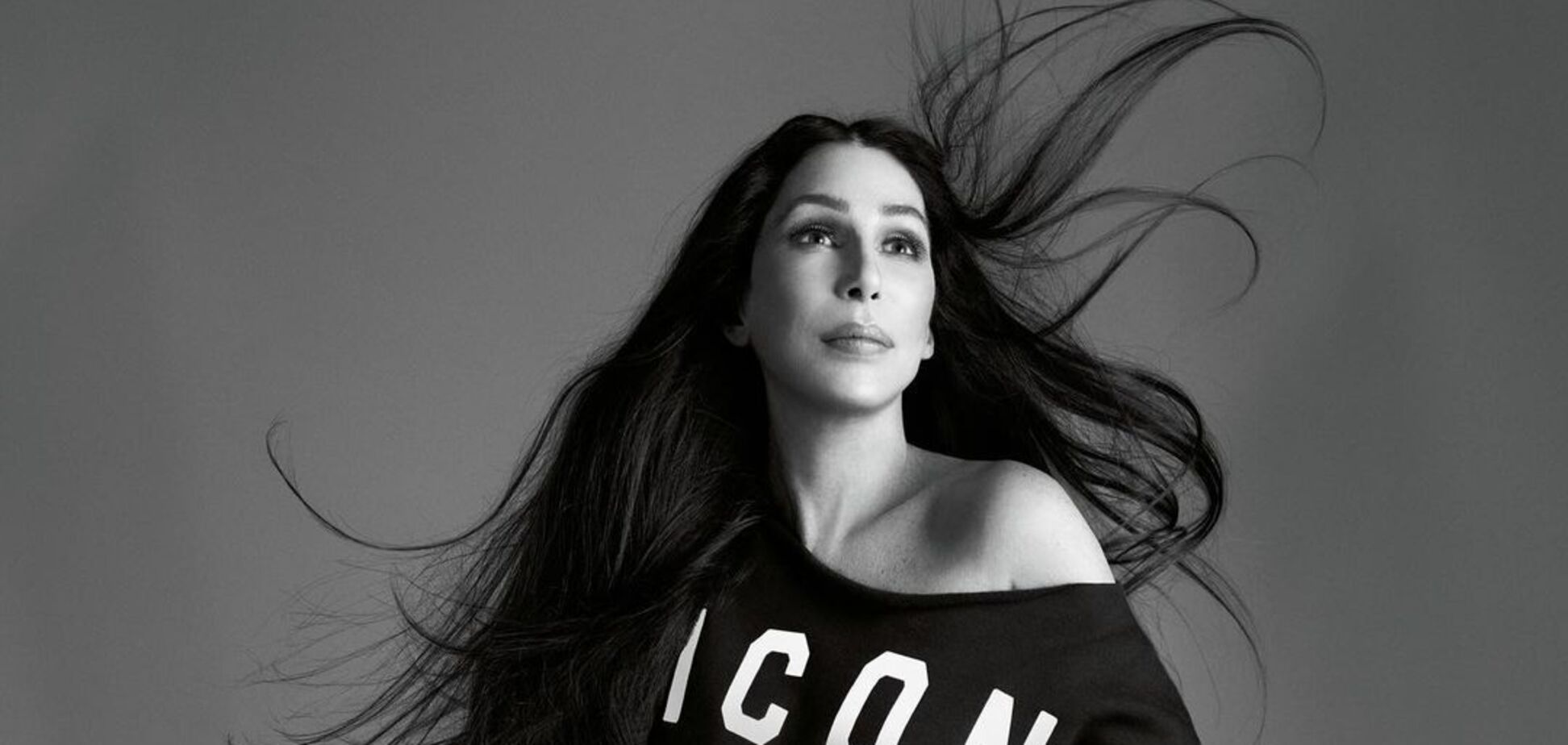 В сети показали, как легендарная певица Шер выглядела 25 лет назад. Фото