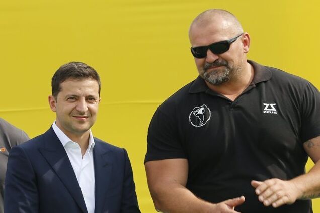 Зеленский назвал победу Вирастюка законной и рассказал о вооруженных людях на округе