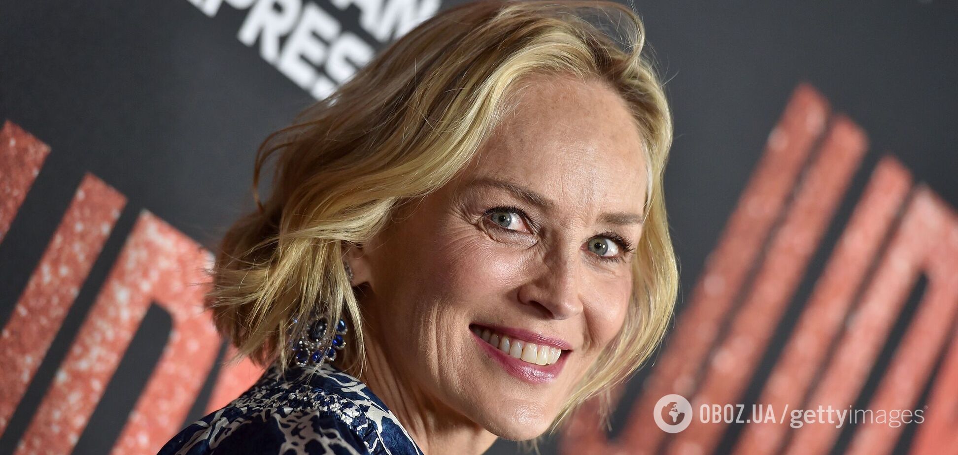 Шэрон Стоун в винтажном платье повторила свой любимый образ