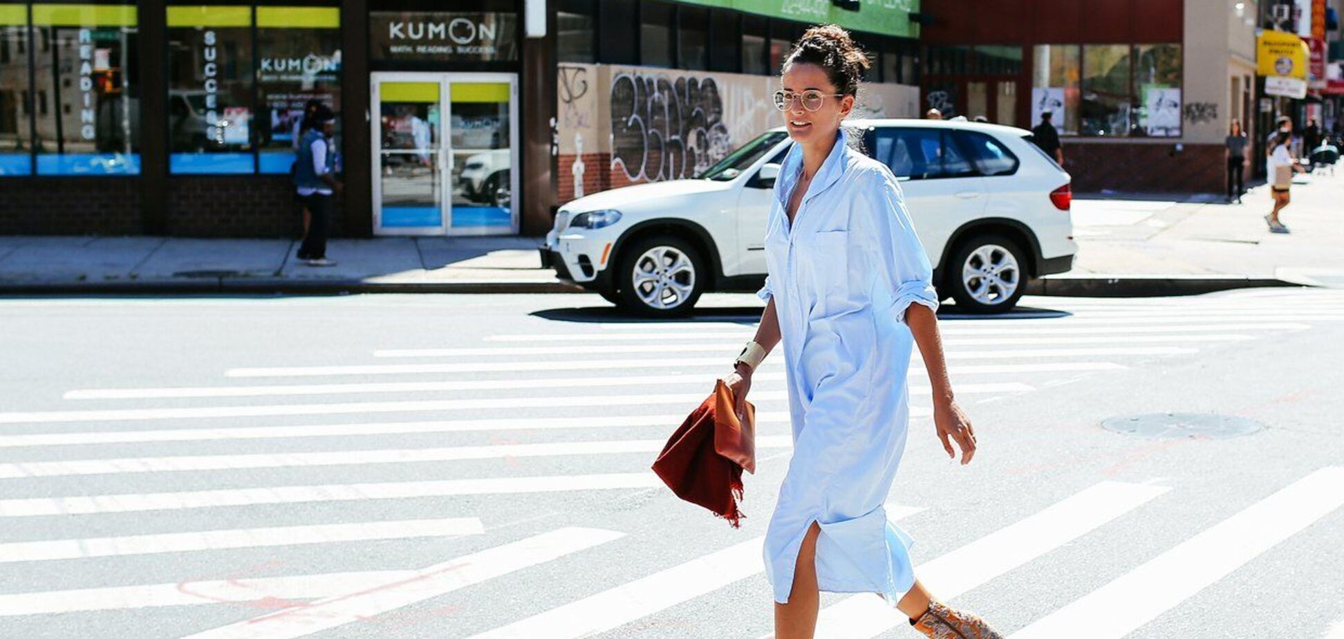 Сукня-сорочка в моді влітку 2021 року