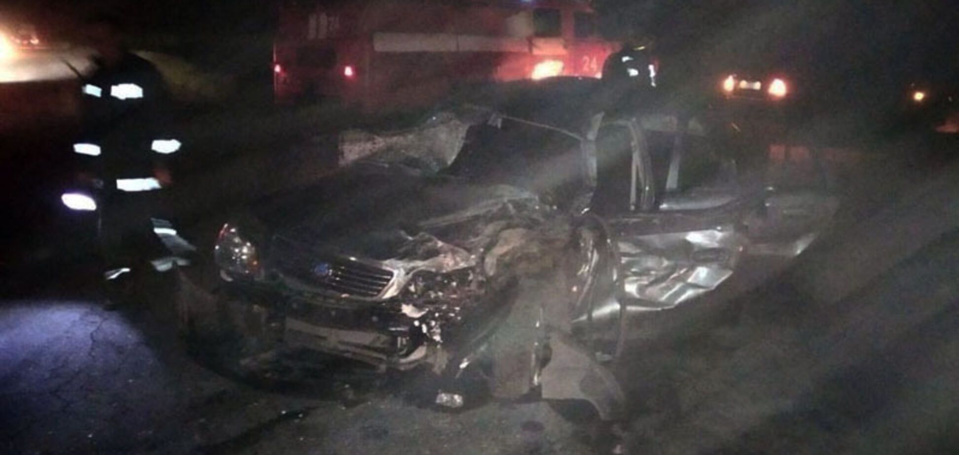 Під Дніпром лоб у лоб зіткнулися два авто