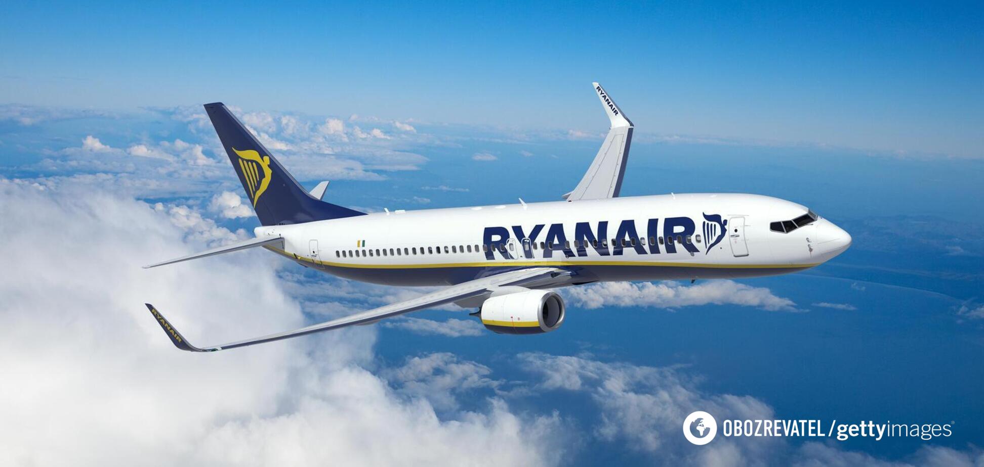 Самолет Ryanair