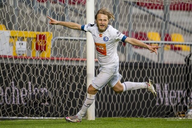 Роман Безус