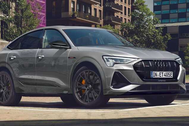 Audi E-Tron S Line Black Edition