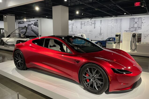 Разгон 0-96 км/ч у Tesla Roadster SpaceX займет 1,1 секунды