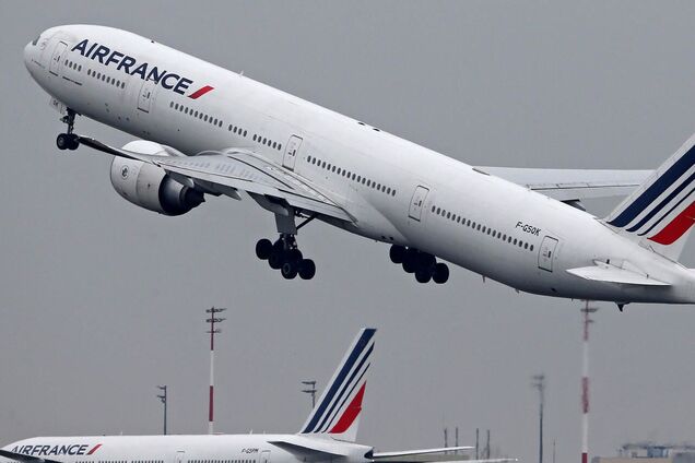 AirFrance отменила рейс в Москву из-за неодобрения РФ маршрута в обход Беларуси