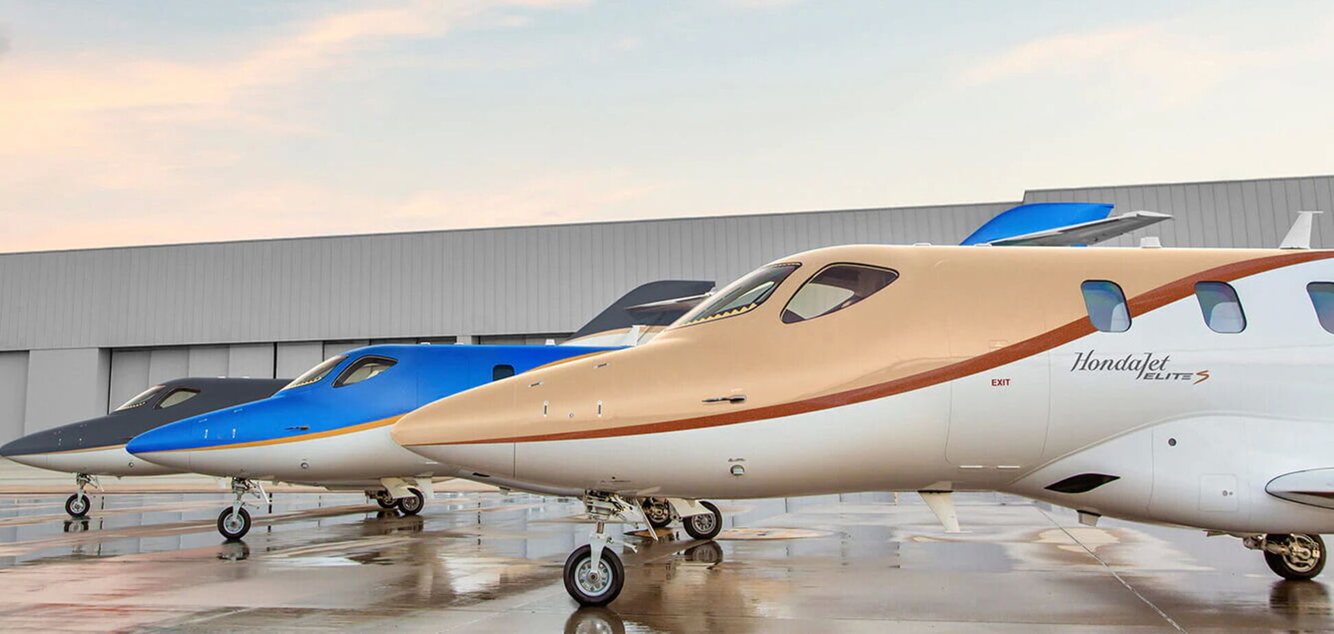 Honda презентовала новый реактивный самолет HondaJet