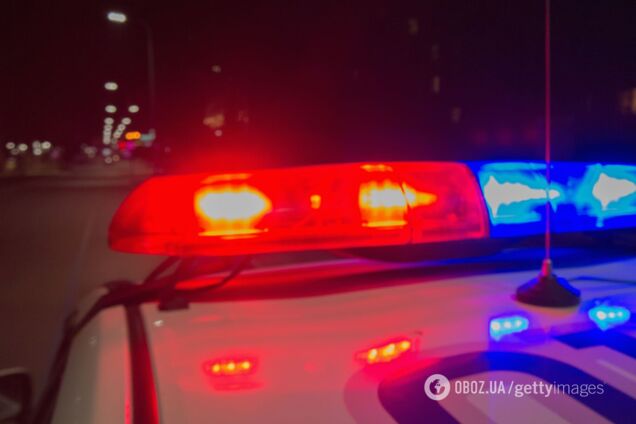 На в'їзді до Києва зіткнулося шість вантажівок: один із водіїв застряг у кабіні фури. Відео