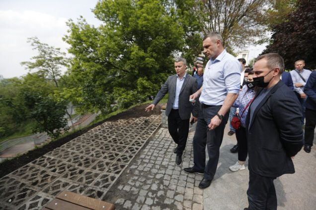 Кличко презентовал вторую очередь обновления Пейзажной аллеи. Видео